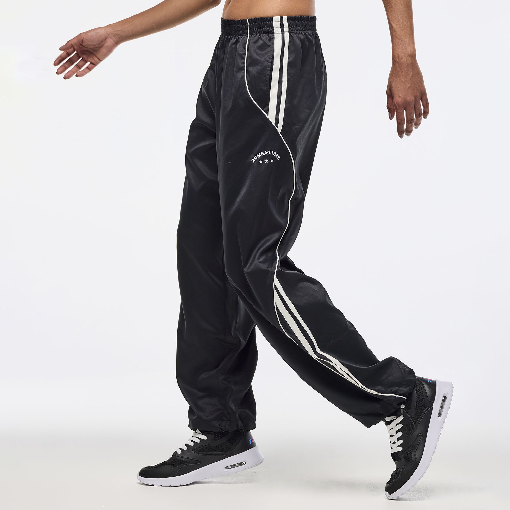 Zumba ☆正規品☆2025.1月新作Track Pants Zumba Haus Wide Track Pants <Cherry> | JWI OFFICIAL WEBSITE